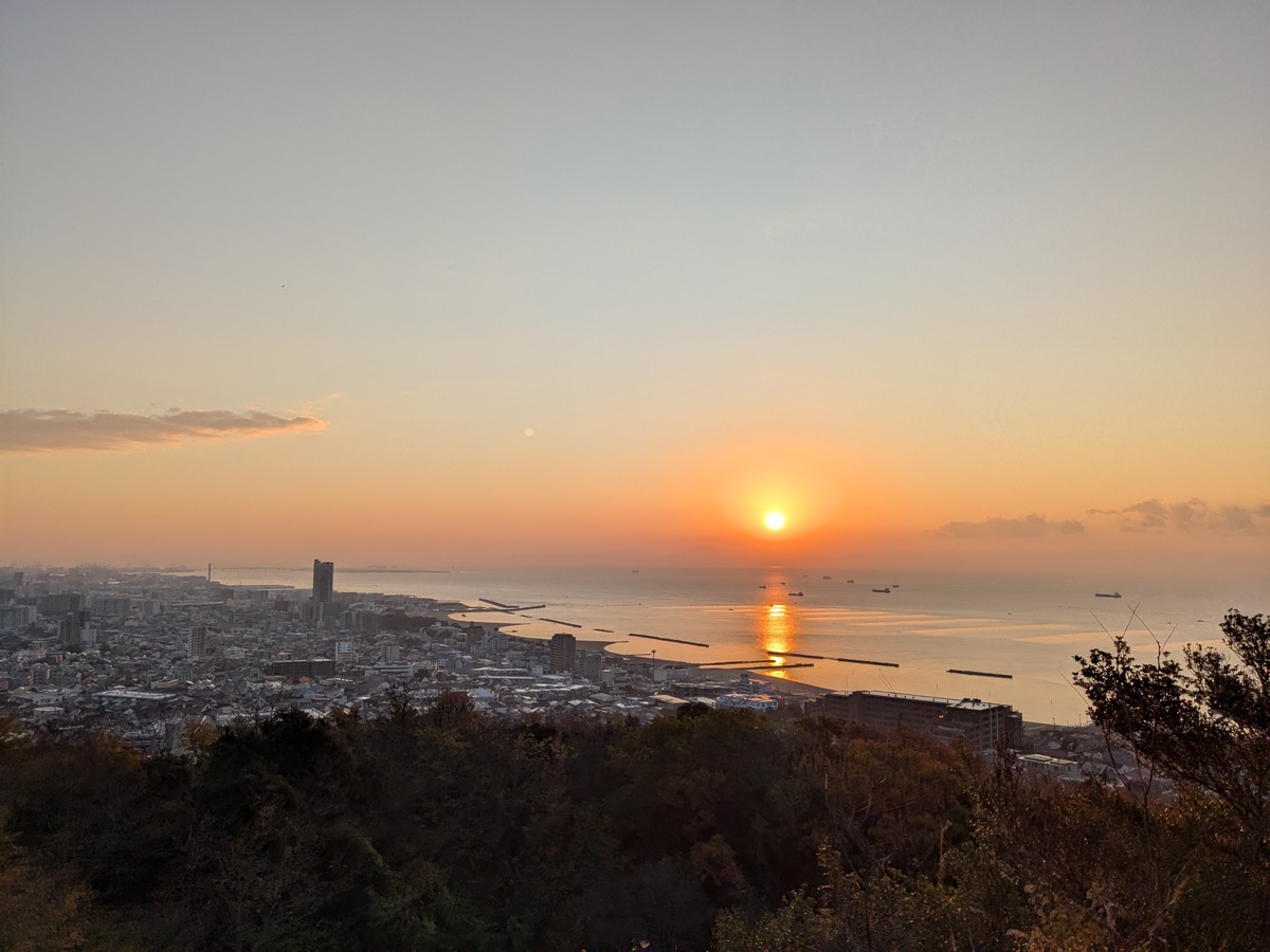 Scouts on the Rokko mountain ridge trail